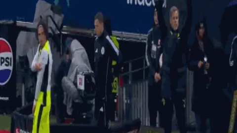 “2025年农村发展聚焦：铺筑农村幸福基石，携手共绘乡村繁荣图”